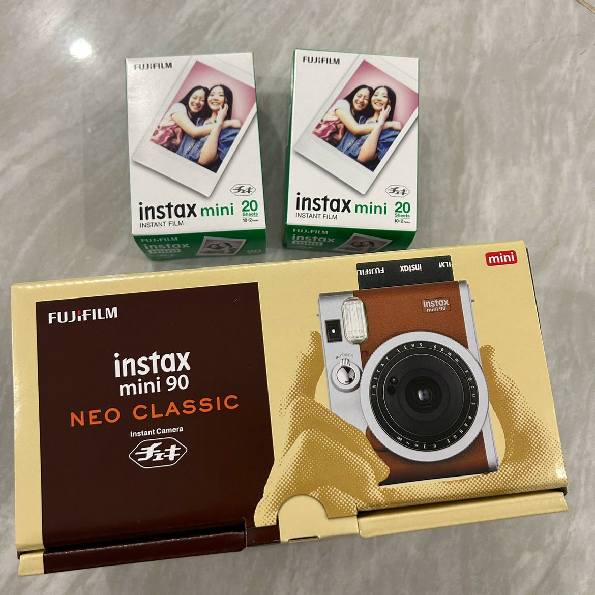 Japan original new purchase Fujifilm Polaroid mini90 one-time imaging mini vintage film camera (Shipping not included)