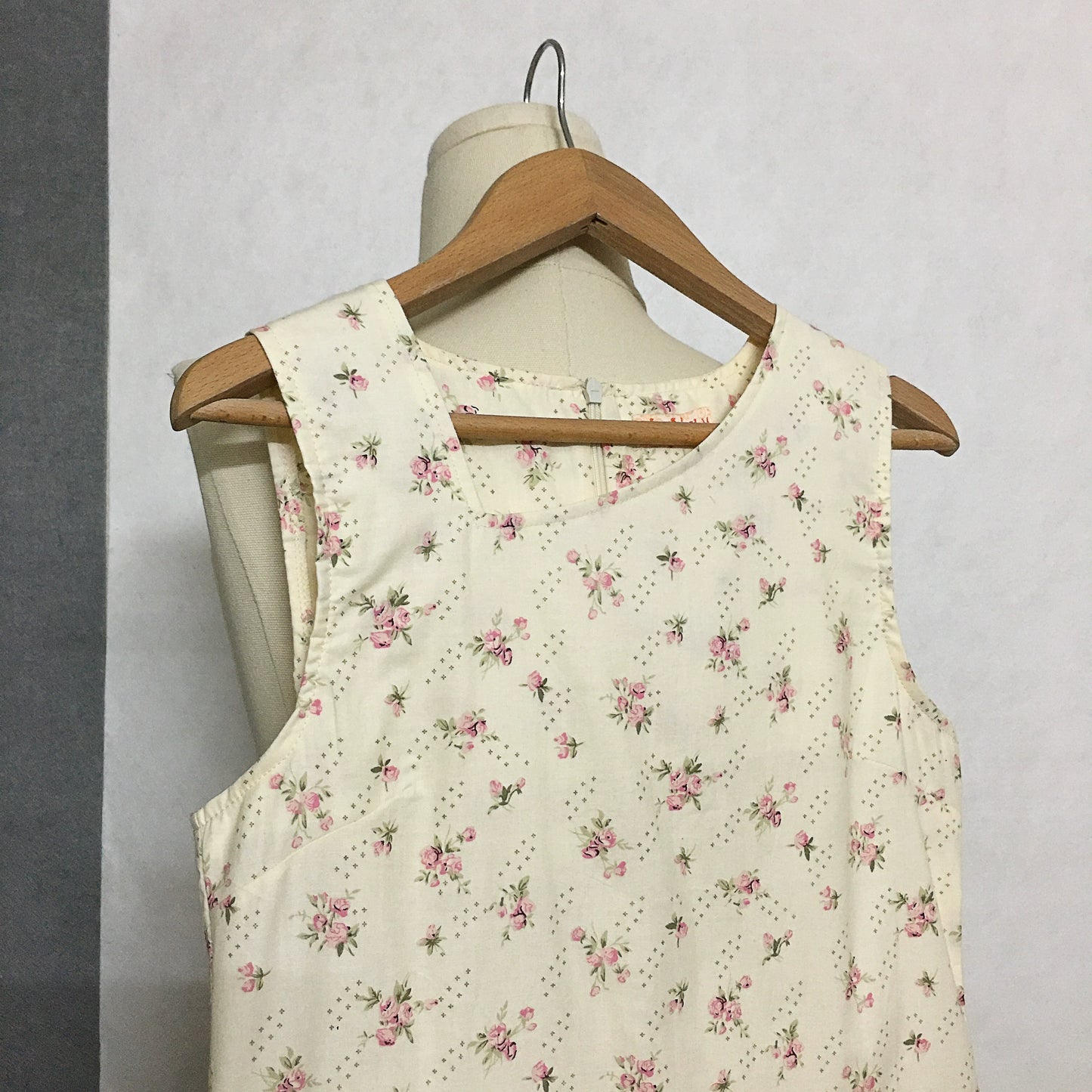 Vintage Art Floral Cotton Dress (Shipping included)