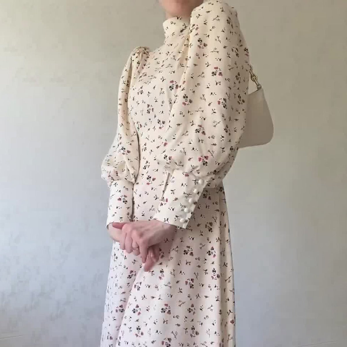 Long-sleeved Flower Dress (Free shipping!!)